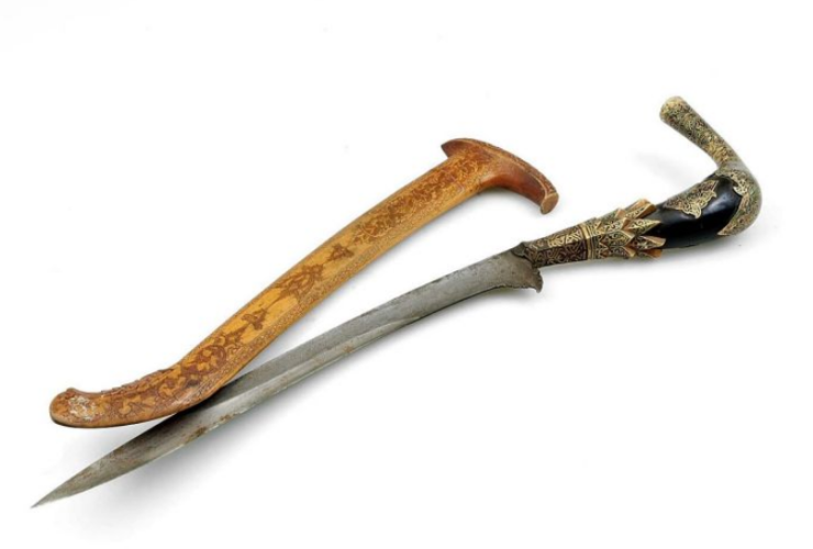 Senjata Tradisional NTT: Jenis, Makna Budaya, dan Nilai Historisnya