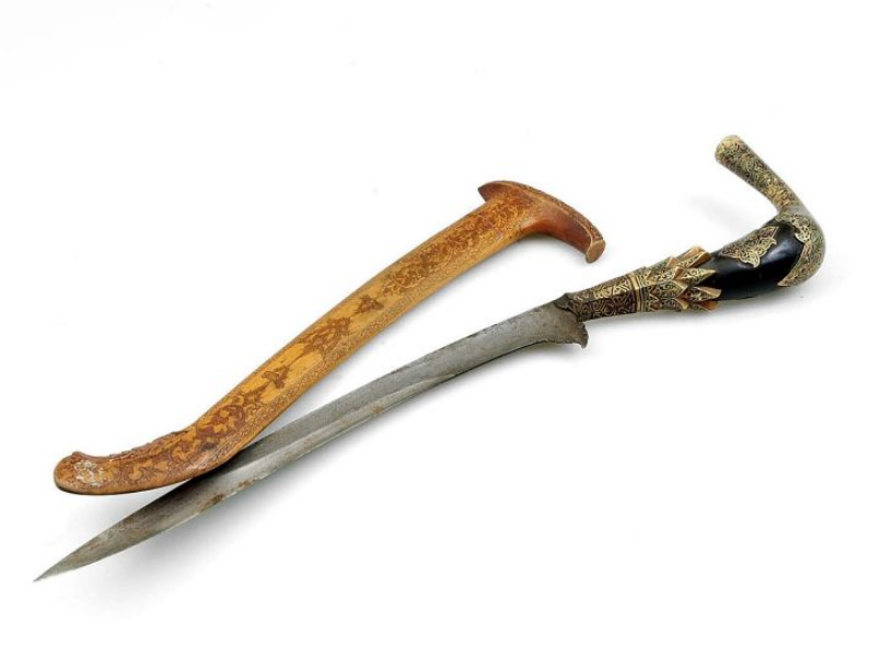 Senjata Tradisional NTT: Jenis, Makna Budaya, dan Nilai Historisnya